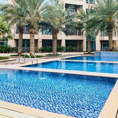 Upgraded Apartment With Stunning Burj Khalifa View Dubai Bagian luar foto