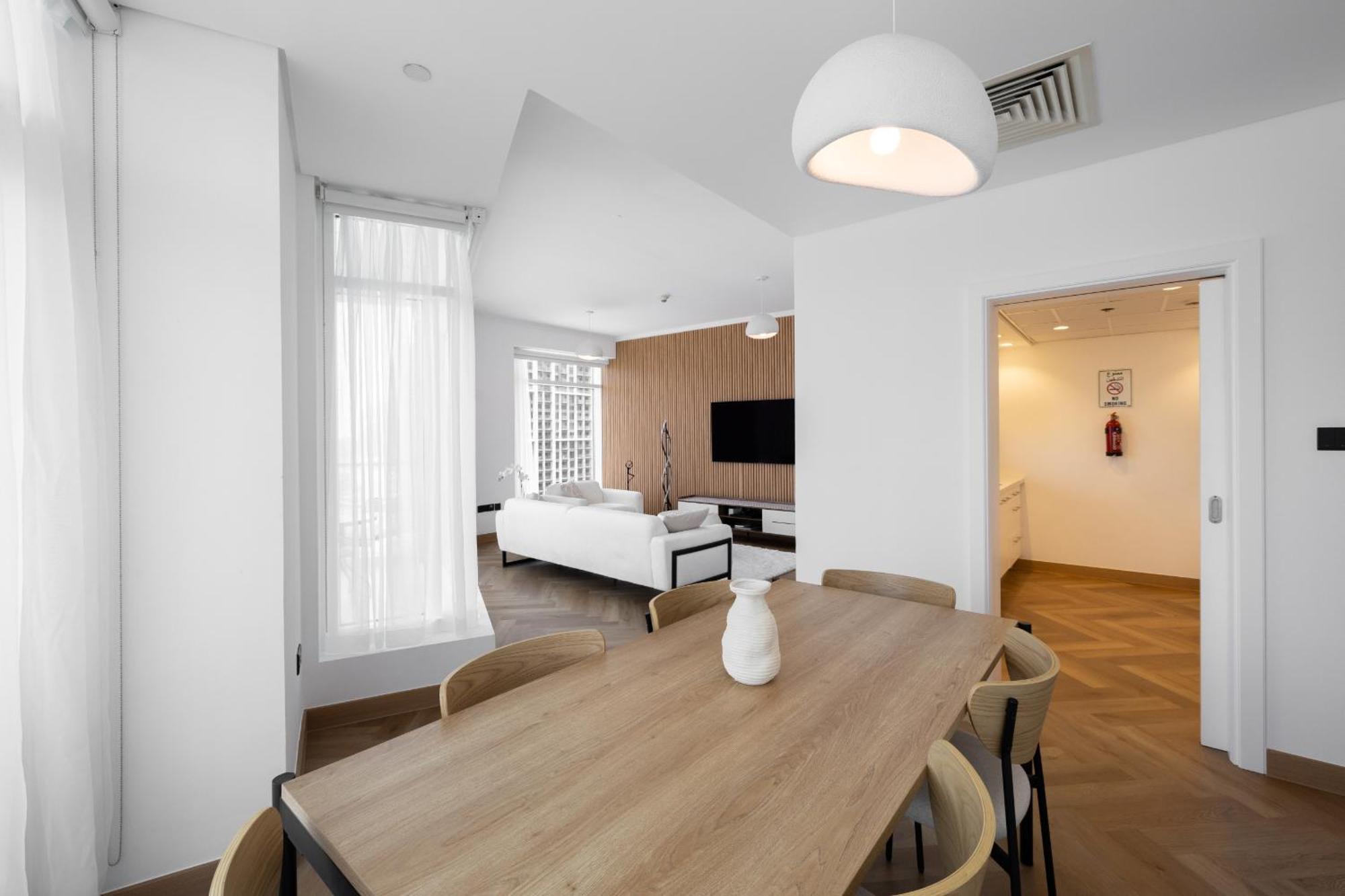 Upgraded Apartment With Stunning Burj Khalifa View Dubai Bagian luar foto