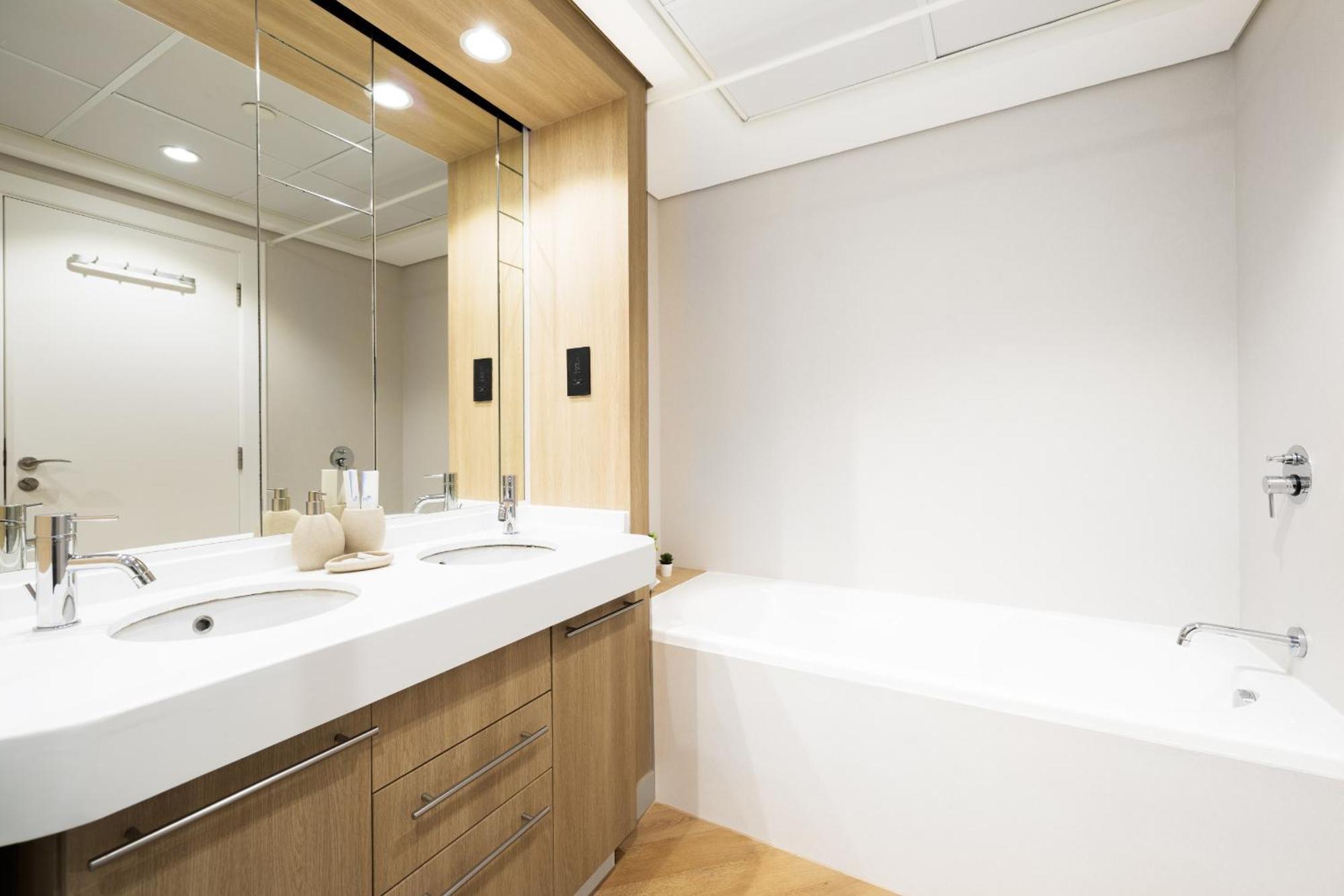 Upgraded Apartment With Stunning Burj Khalifa View Dubai Bagian luar foto